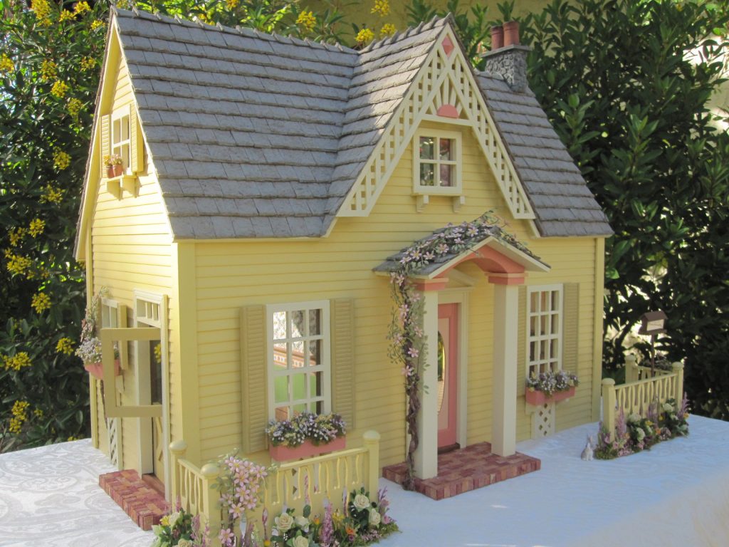 Tiny House vs Cozy Cabin or Cottage